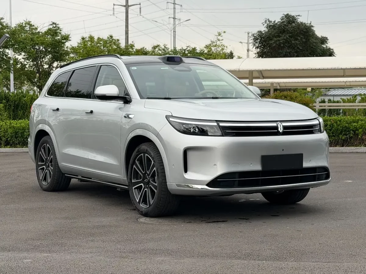 AITO M7