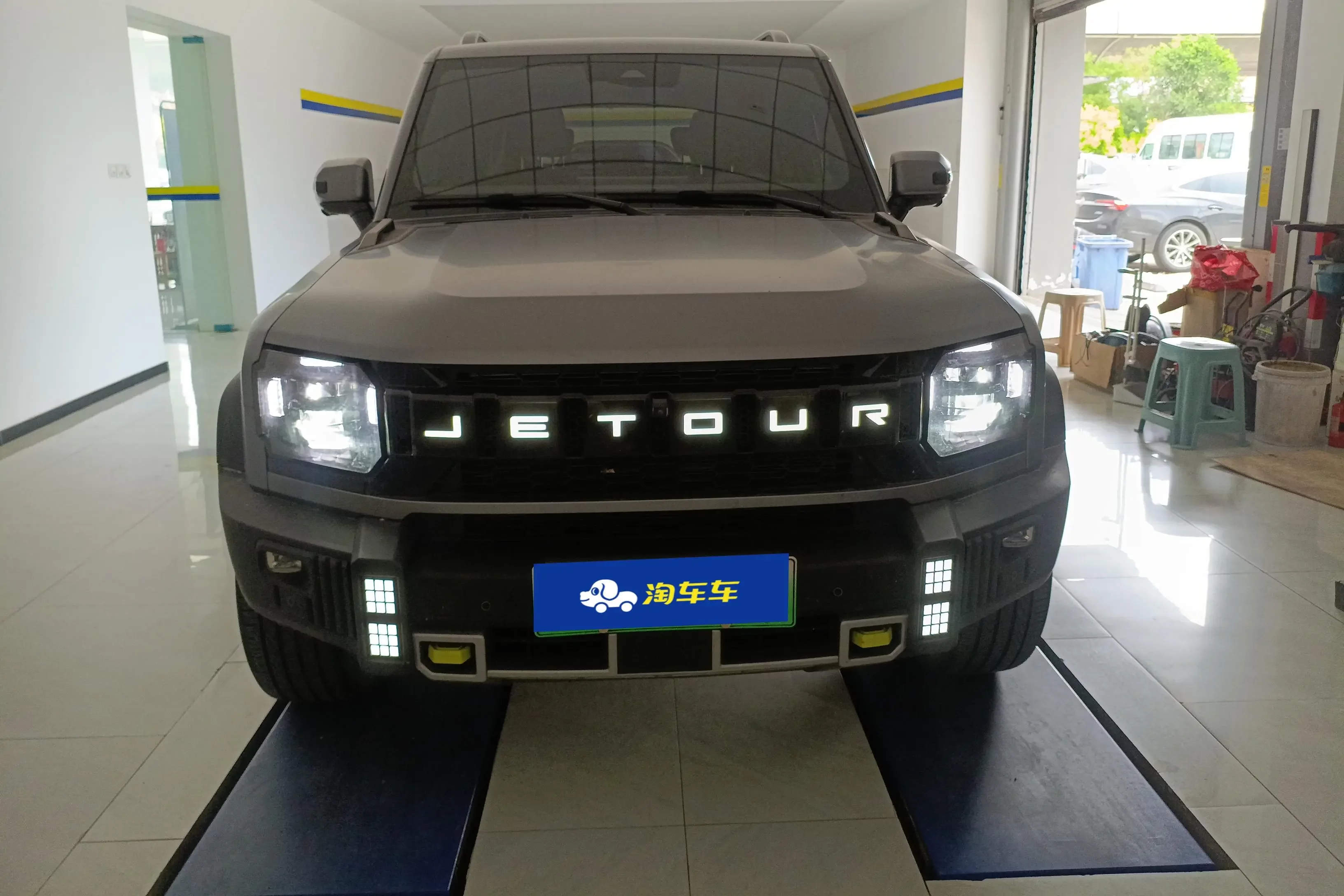 Jietu Shanhai Jetour Traveler C-DM