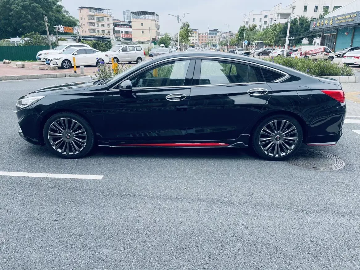 Hongqi H5 classic
