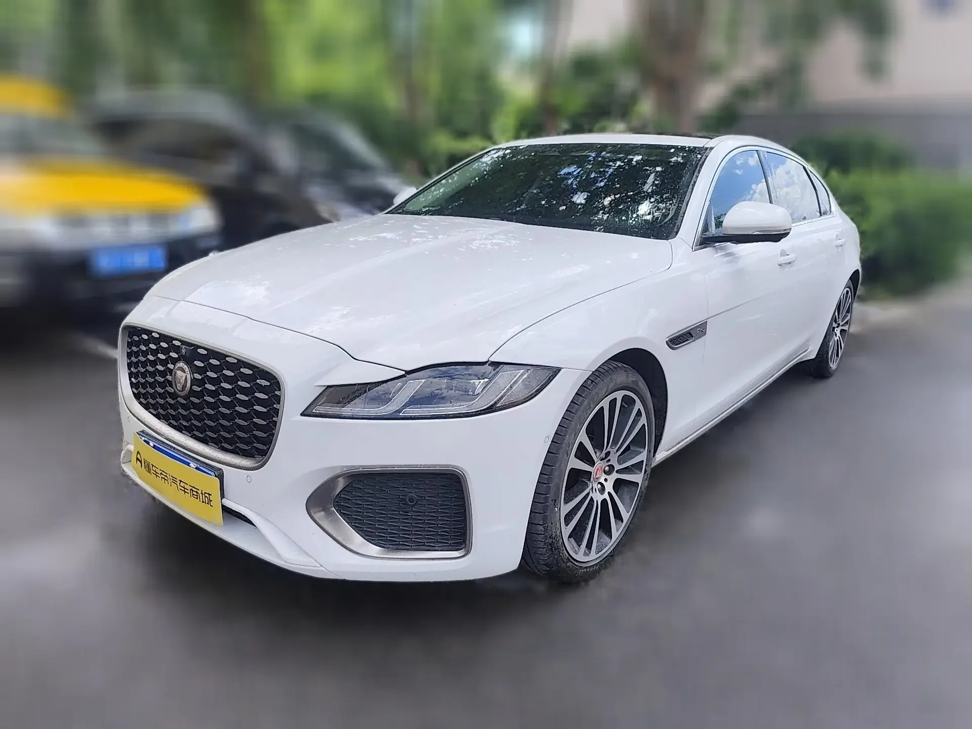 Jaguar XFL