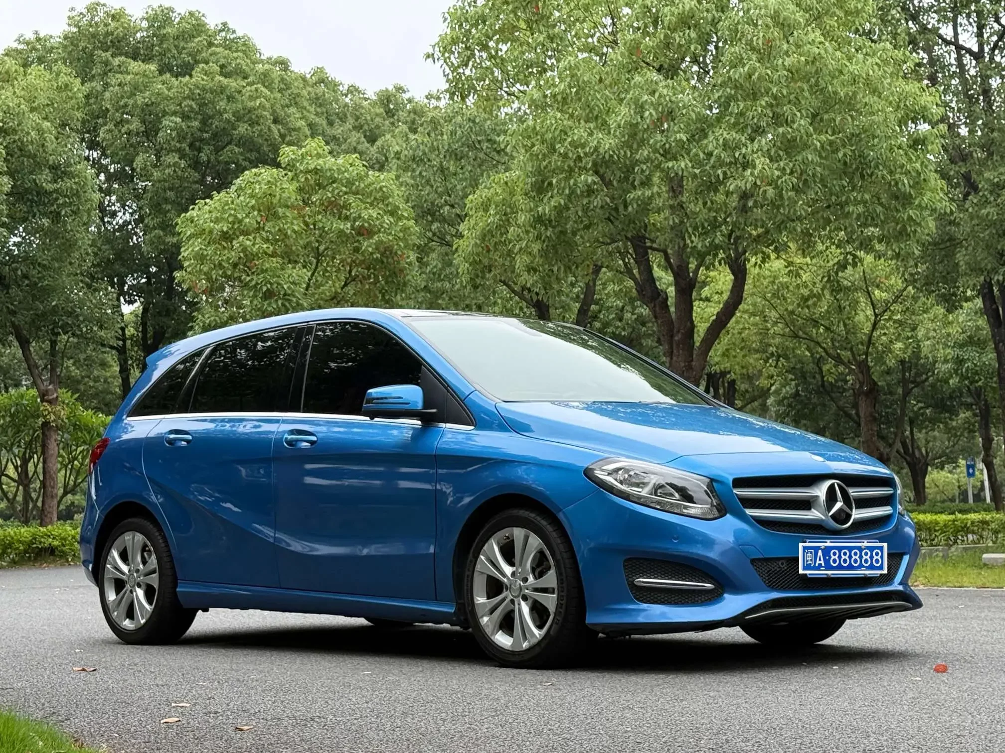 Mercedes-Benz B Class