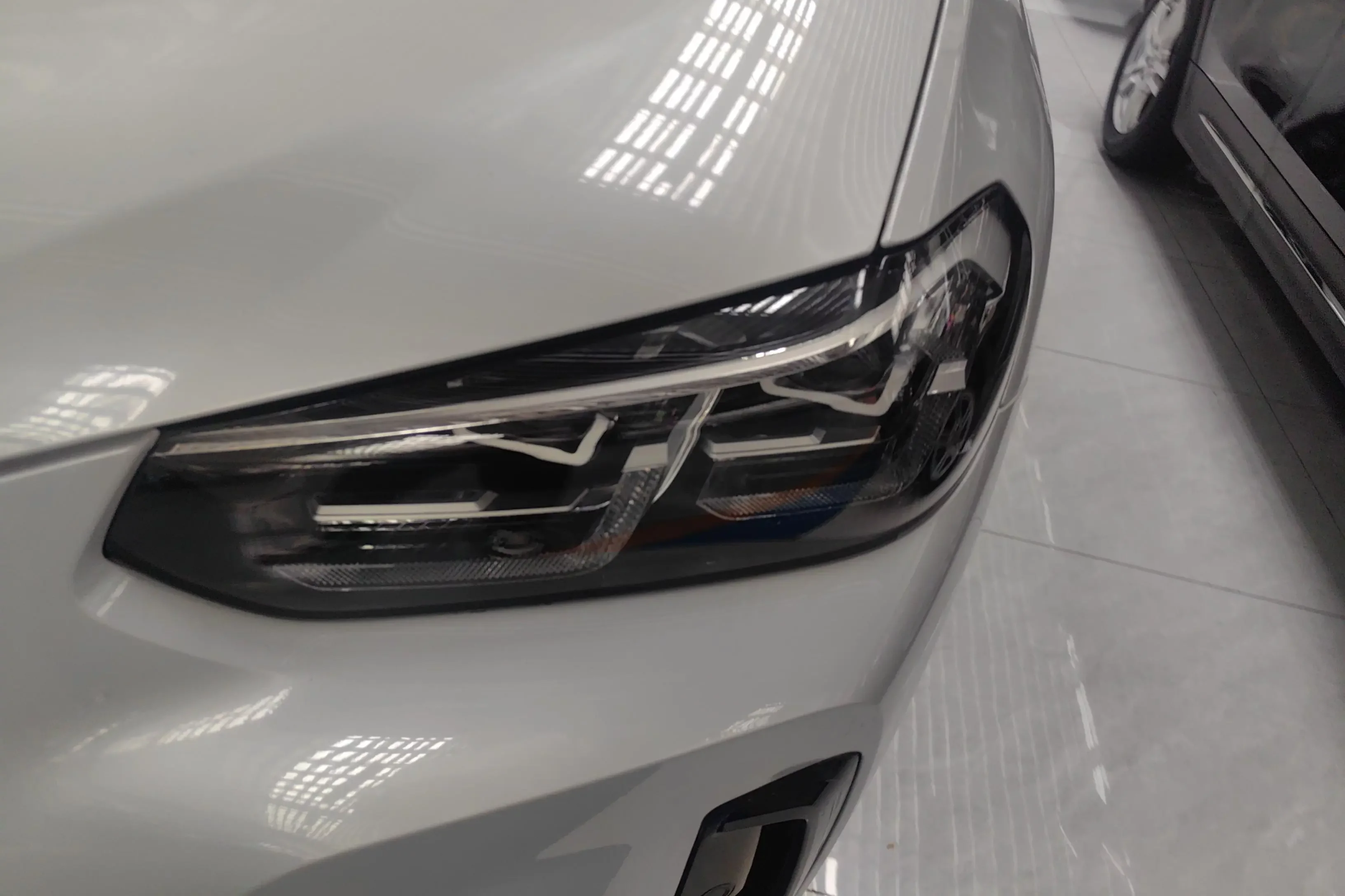 BMW iX3