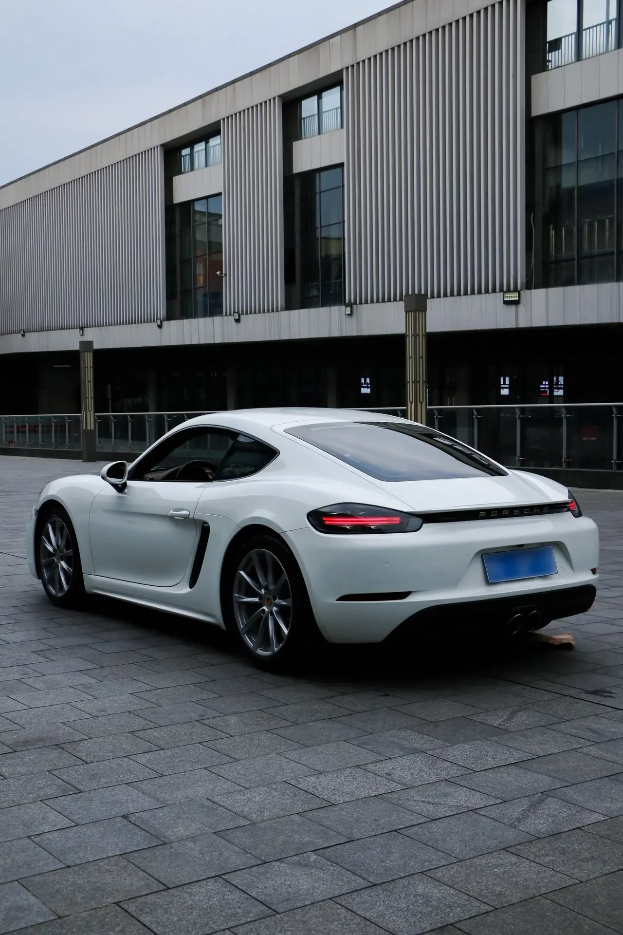 Porsche 718