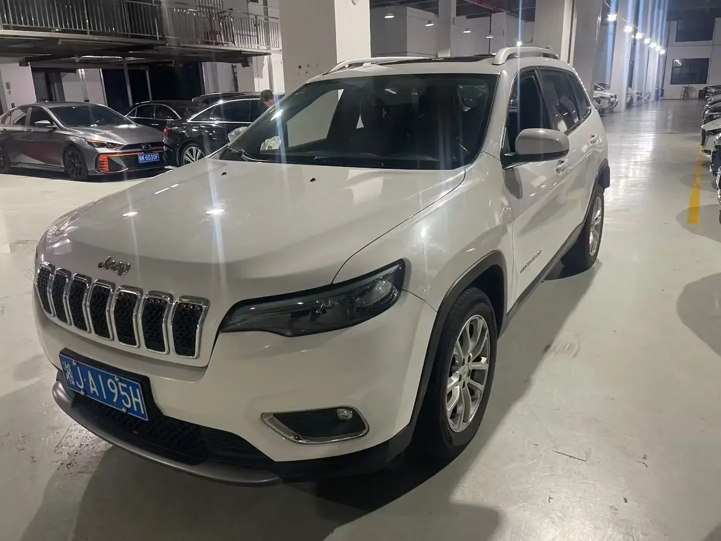 Jeep Cherokee