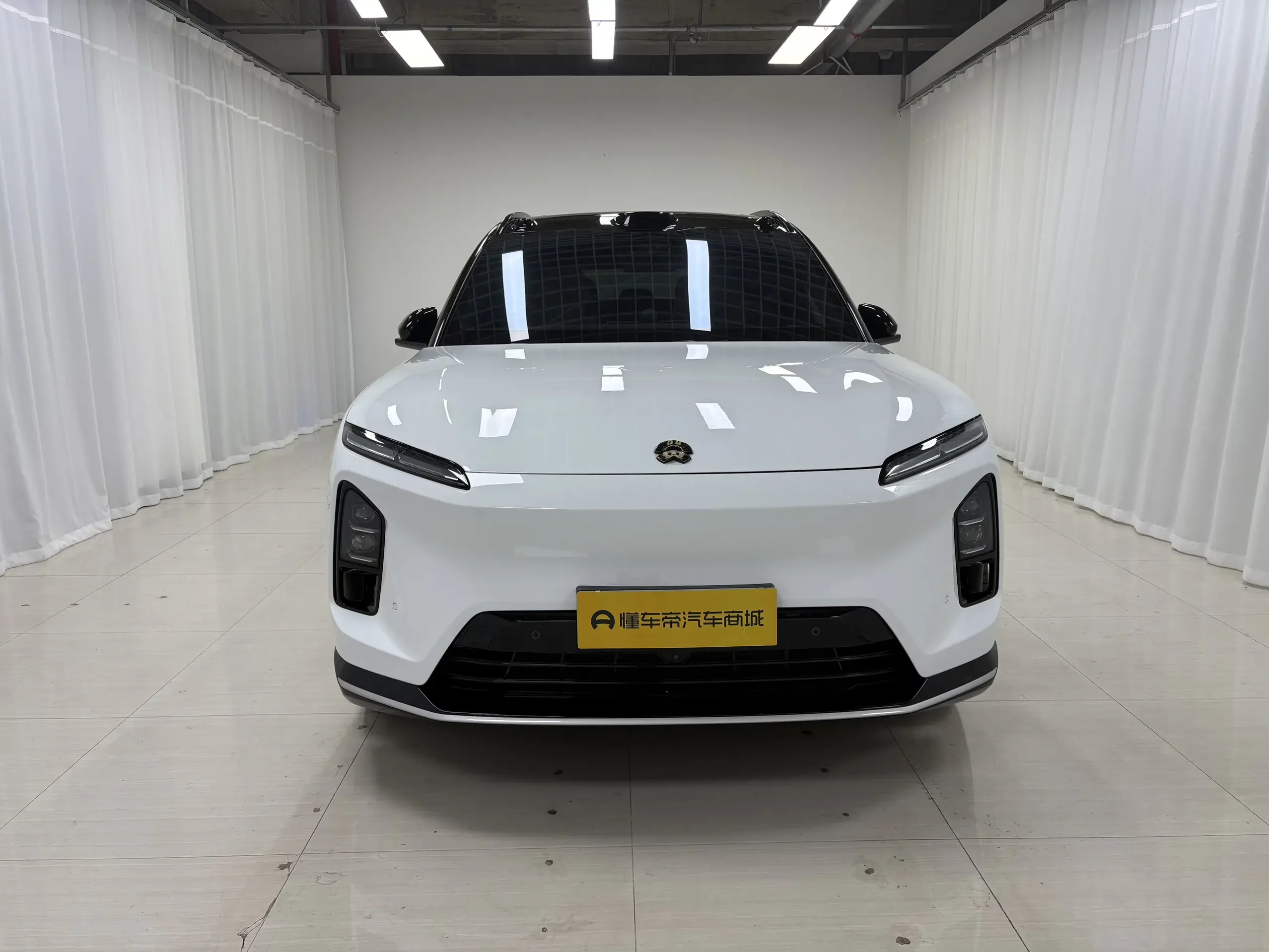 NIO ES6