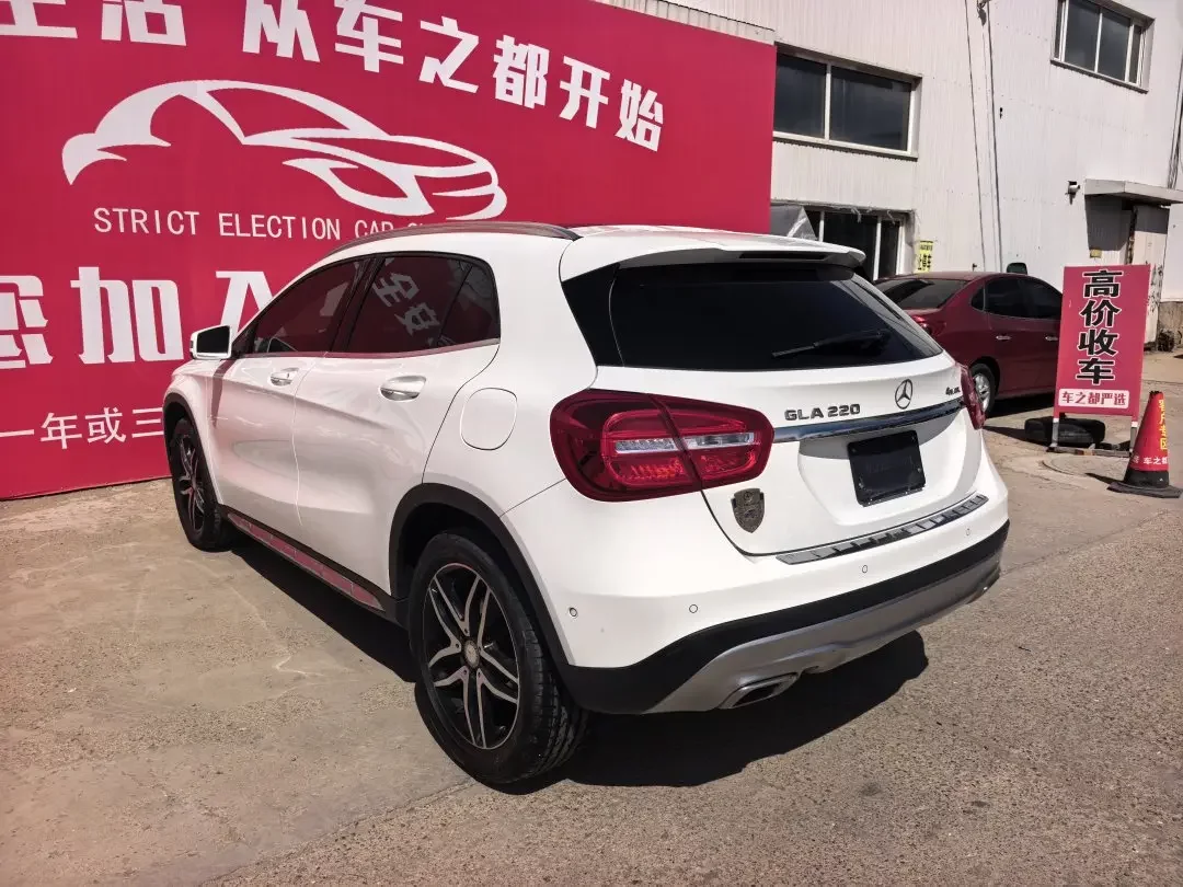 Mercedes-Benz GLA