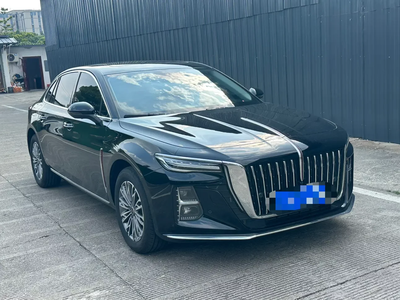 Hongqi H5