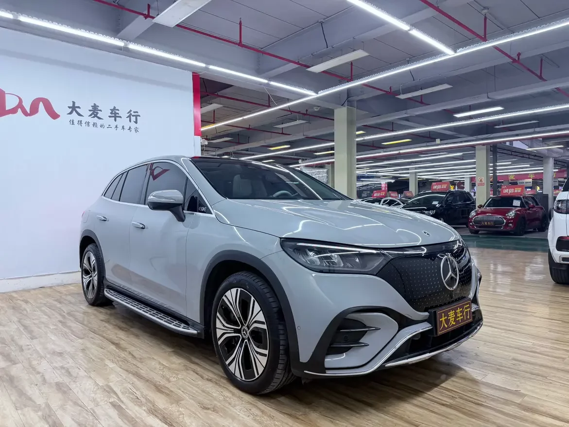 Mercedes-Benz EQE SUV