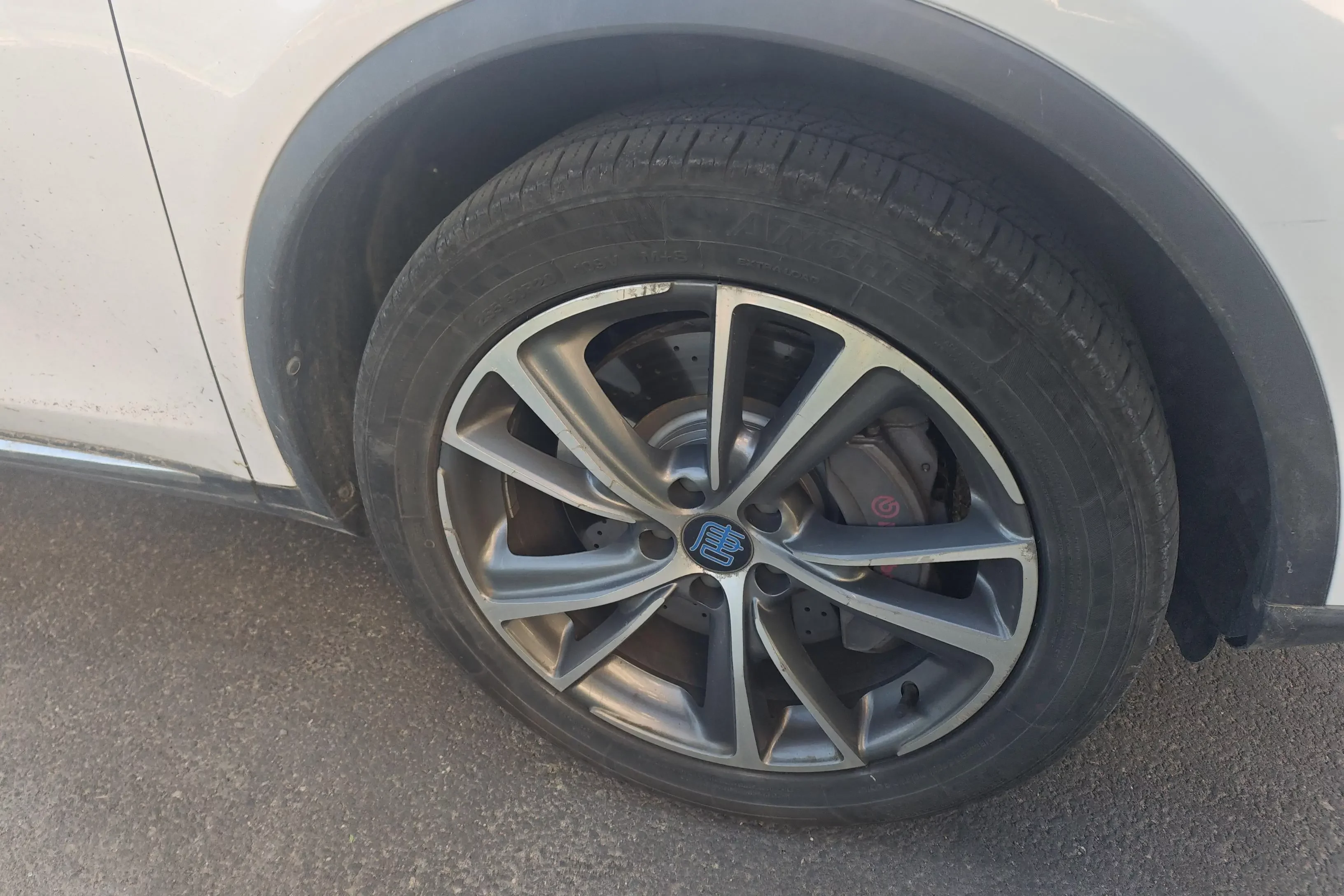 BYD Tang DM