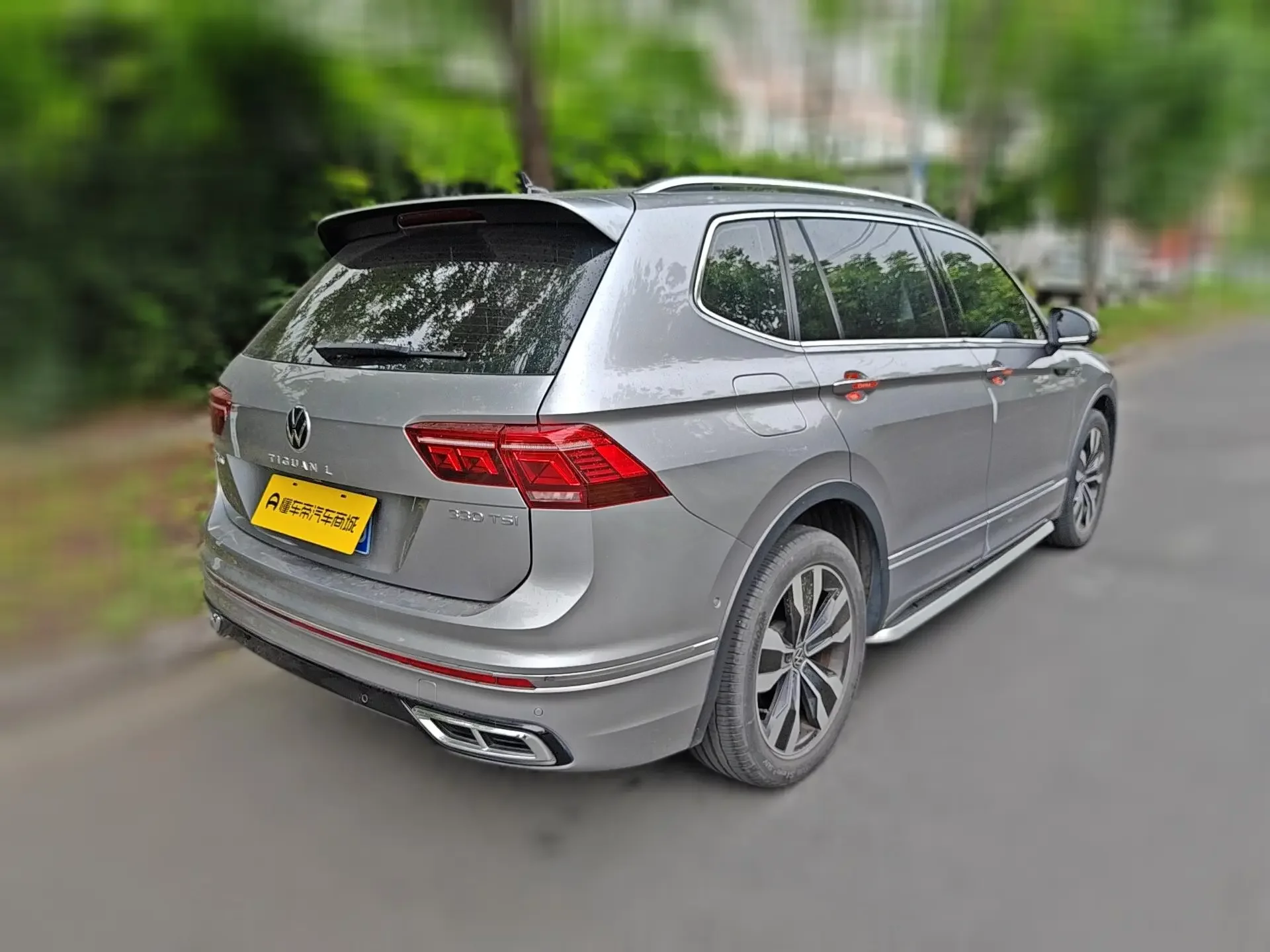Volkswagen Tiguan L