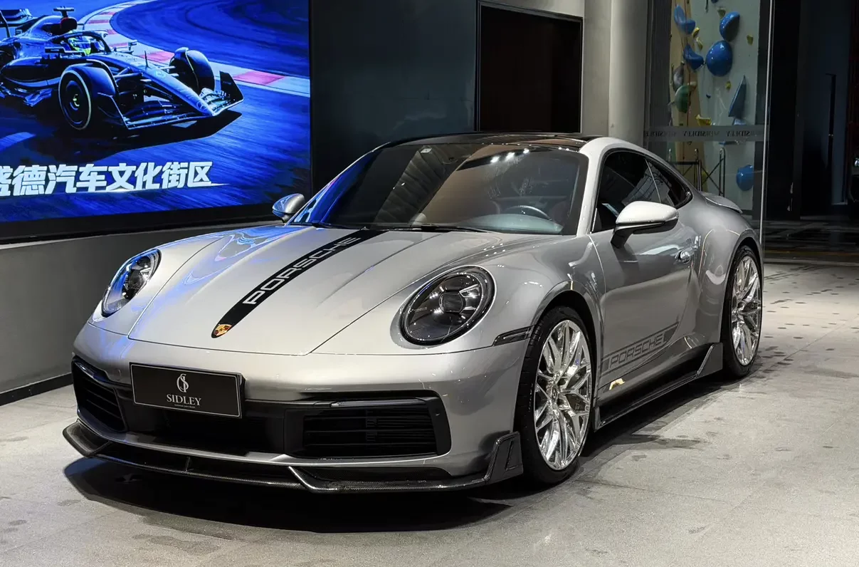 Porsche 911