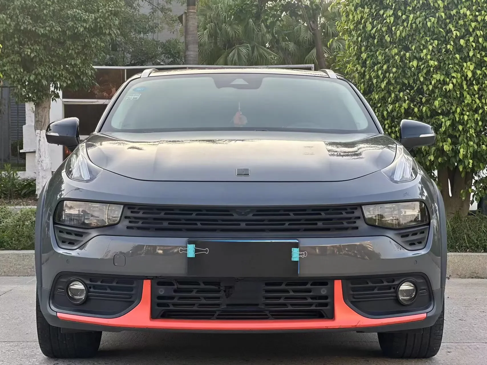 Lynk & Co 02
