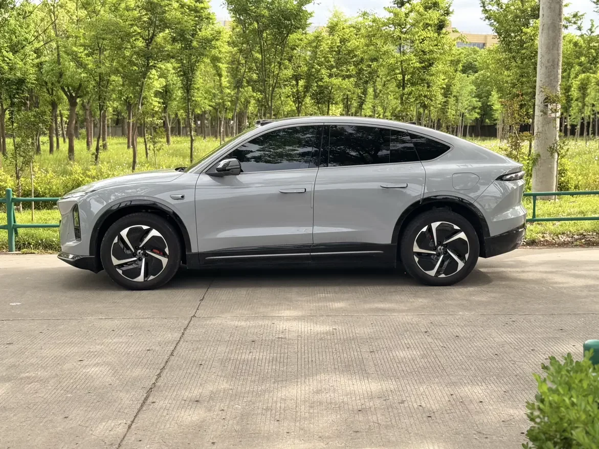 NIO EC6