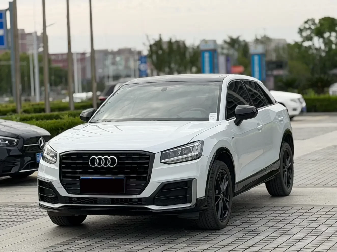 Audi Q2L