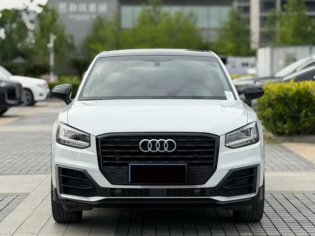Audi Q2L