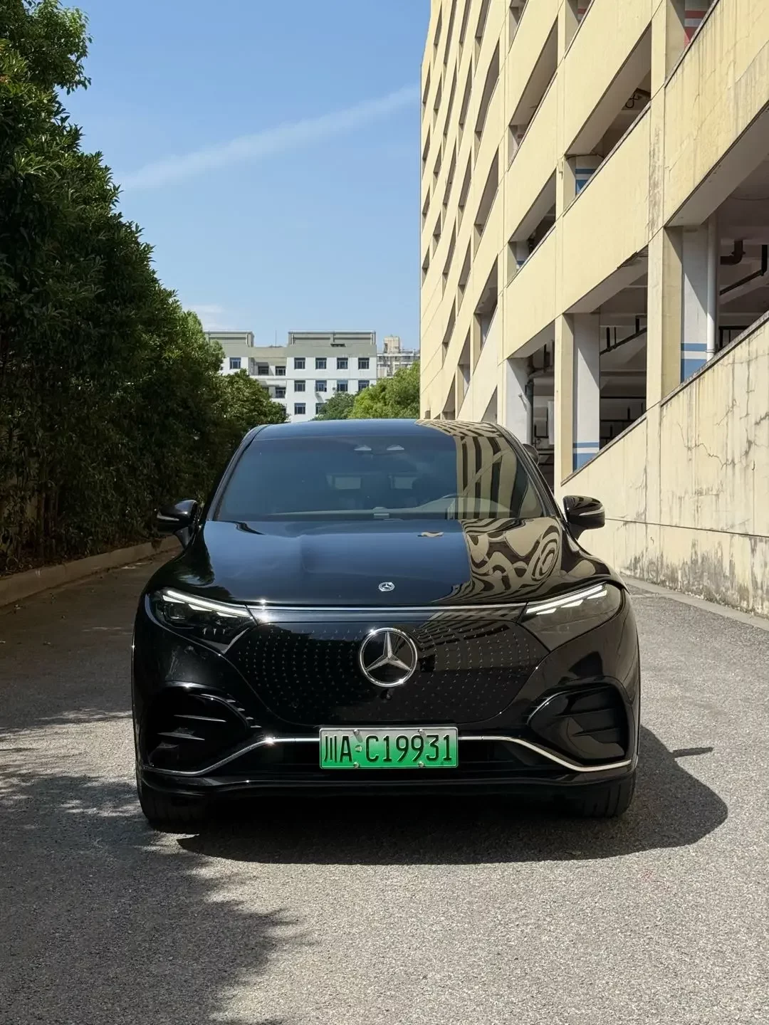 Mercedes-Benz EQS SUV
