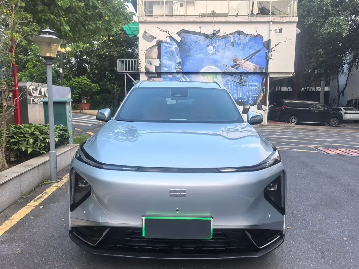 Geely Galaxy L7