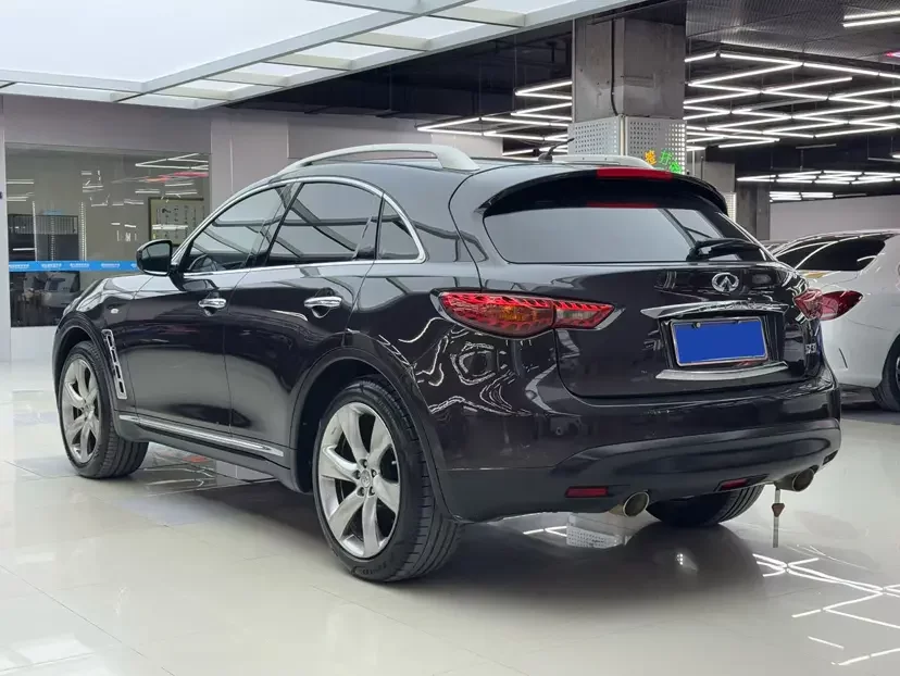Infiniti FX