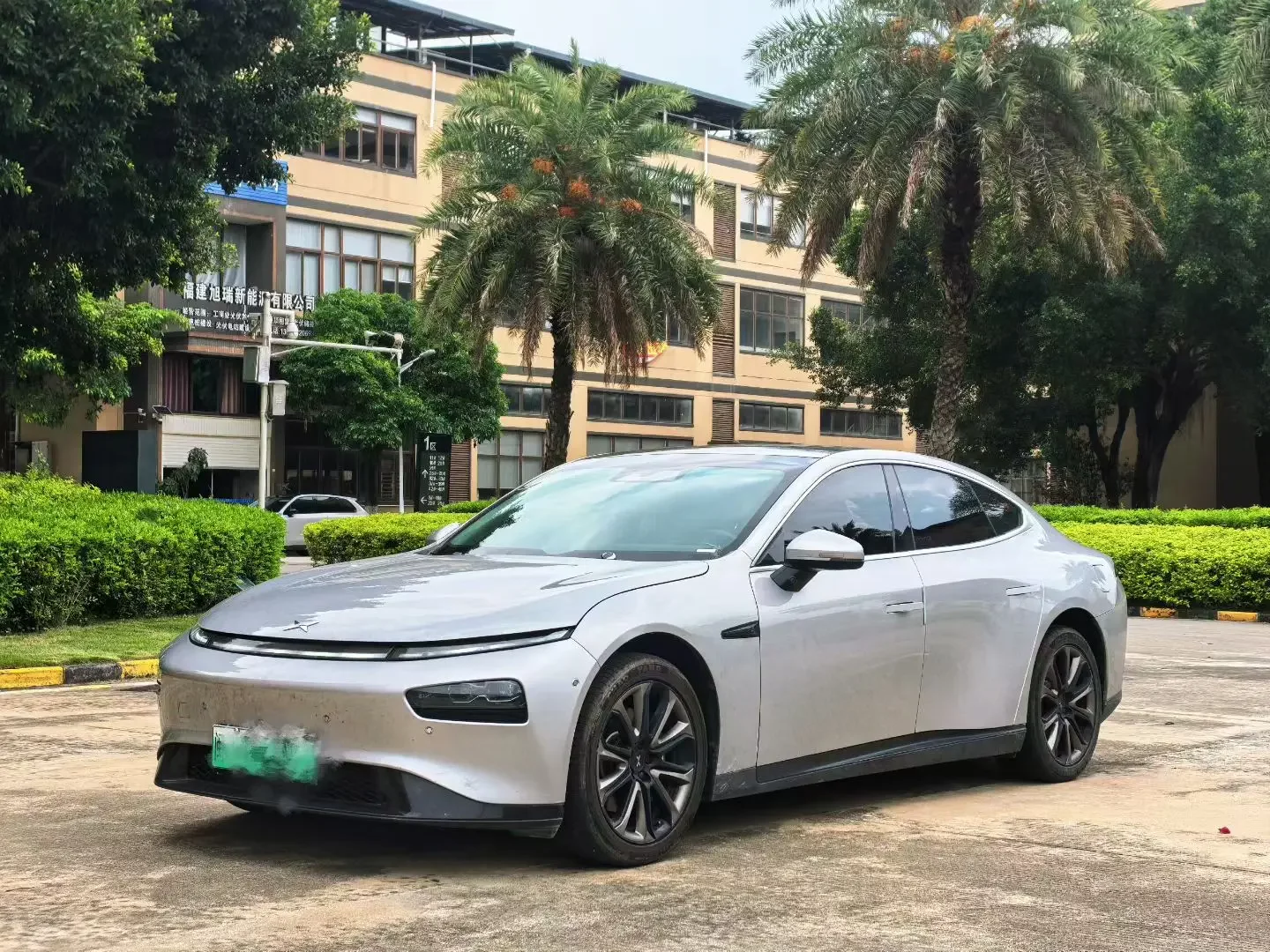 Xpeng P7