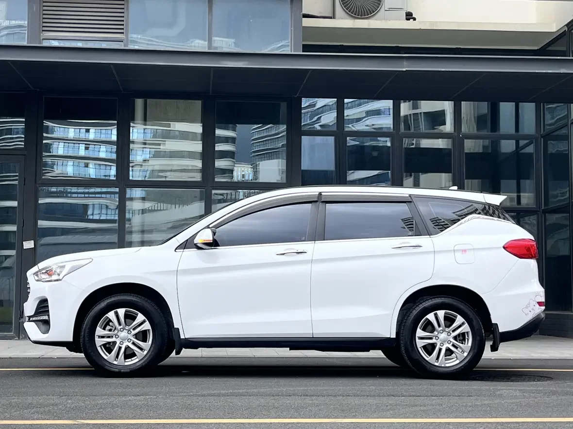 Haval M6
