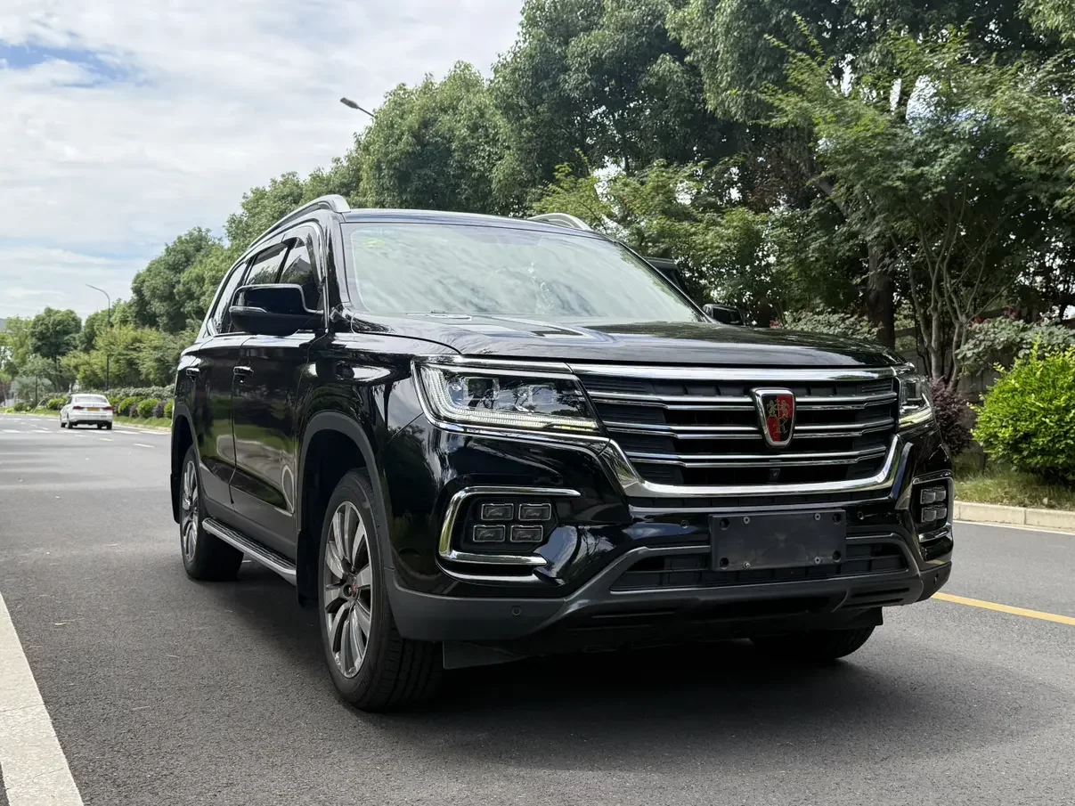 Roewe RX8