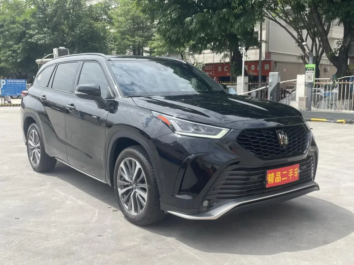 Toyota Crown Kluger
