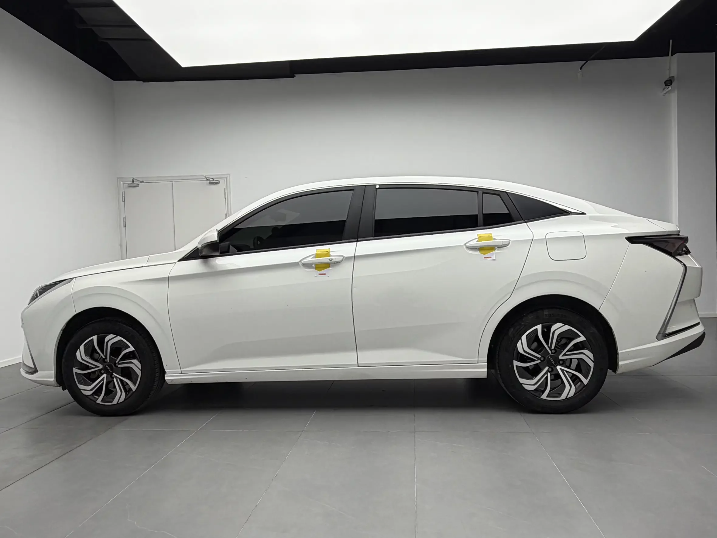 Dongfeng Yixuan