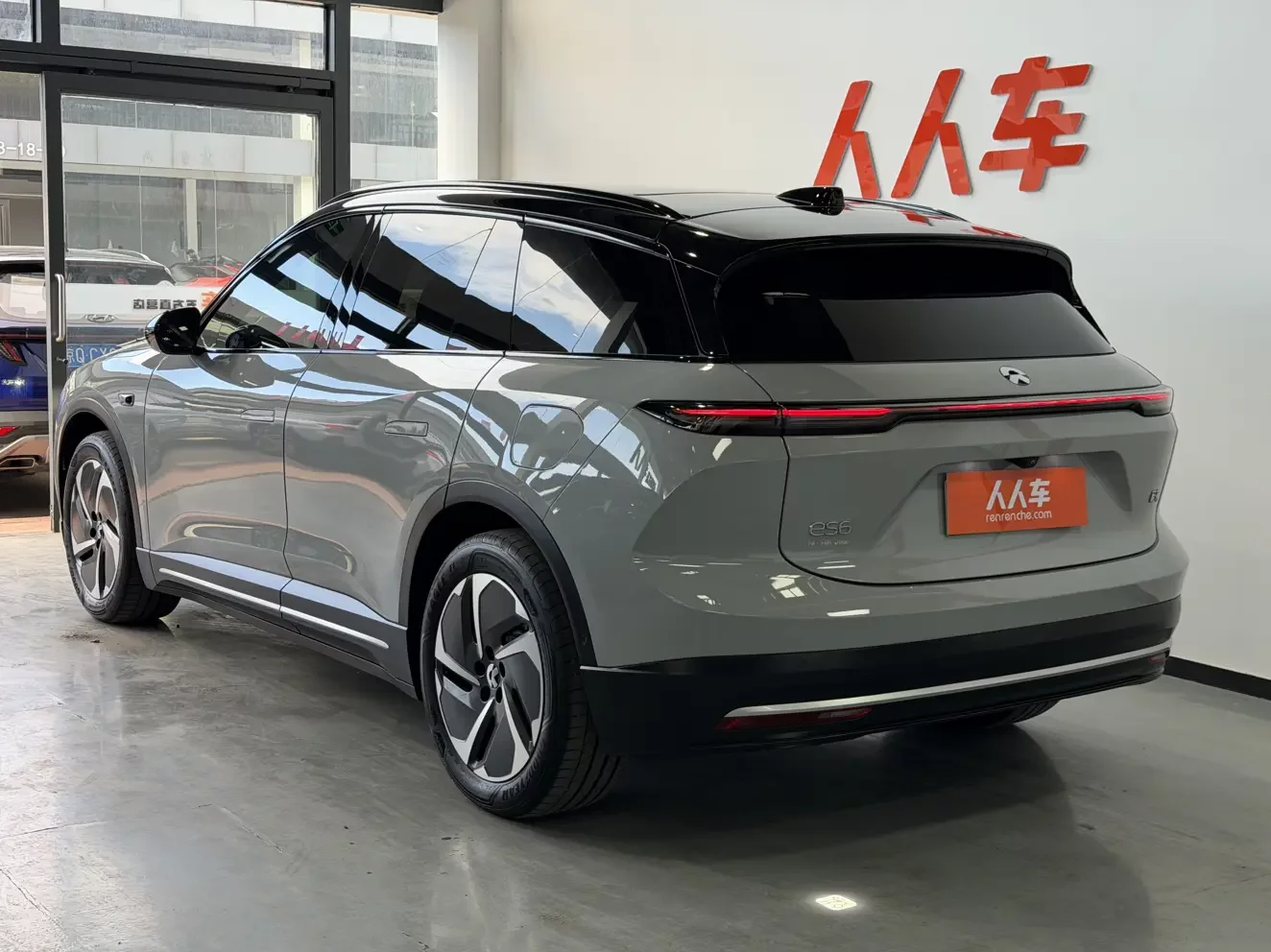 NIO ES6