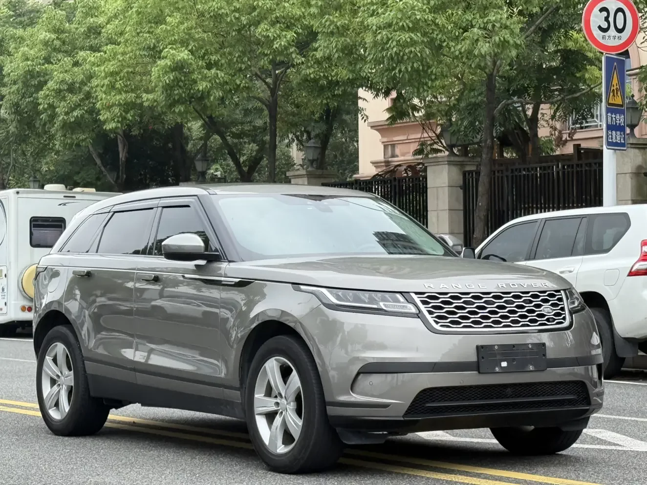 Land Rover Range Rover Velar