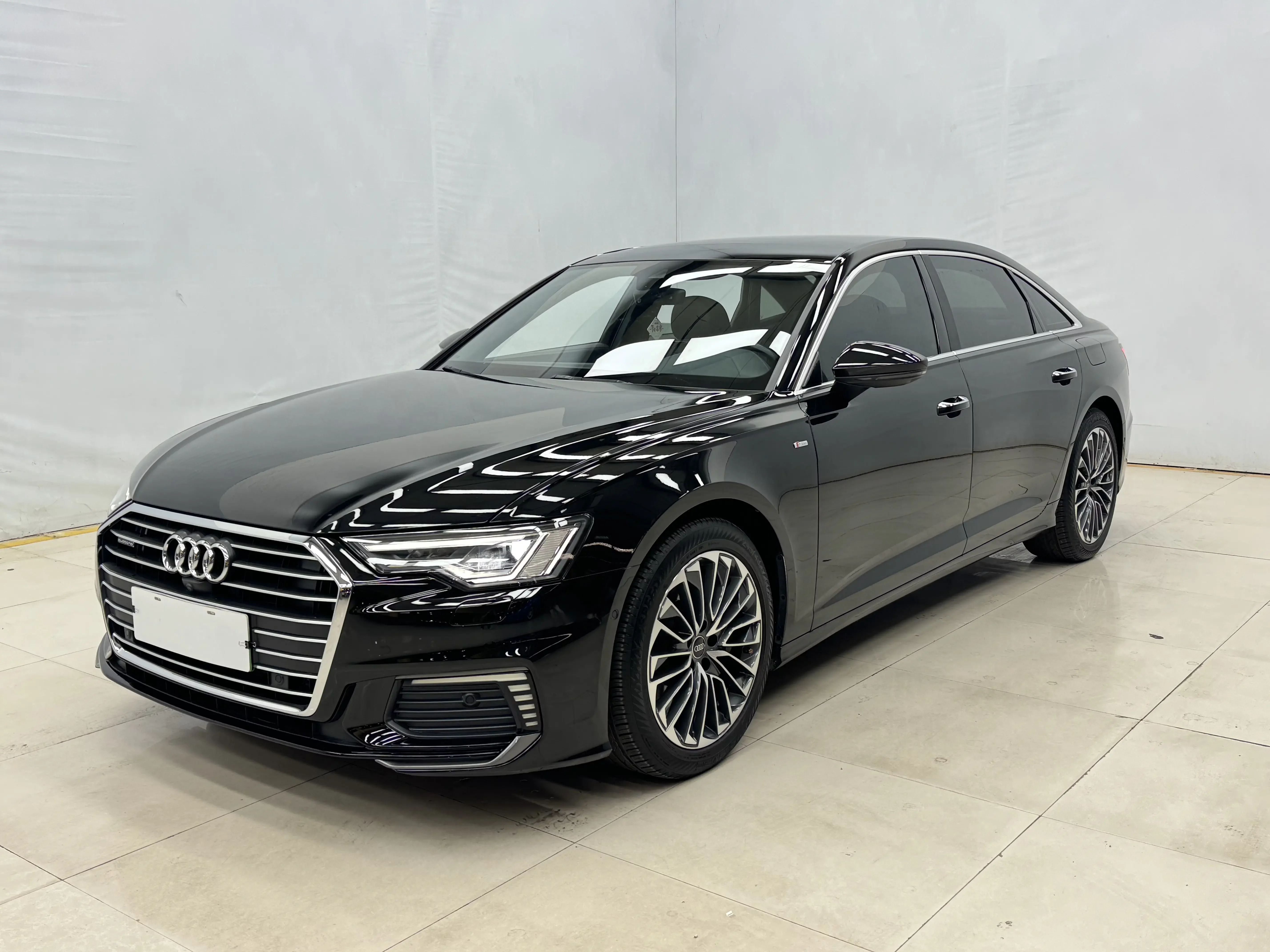 Audi A6L PHEV