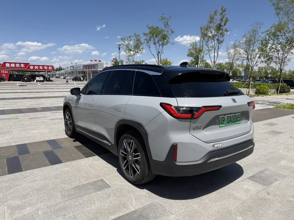 NIO ES6