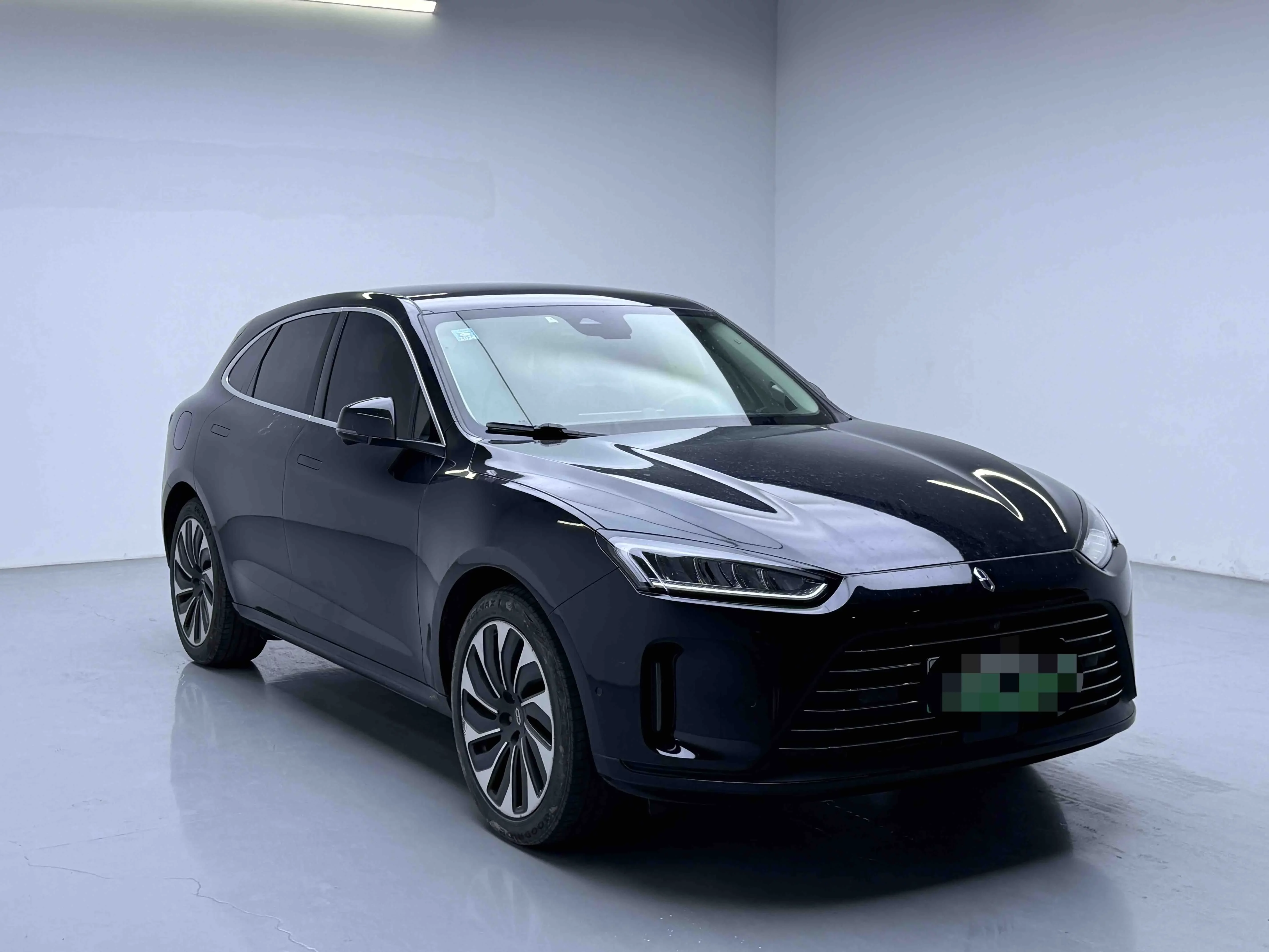 AITO M5