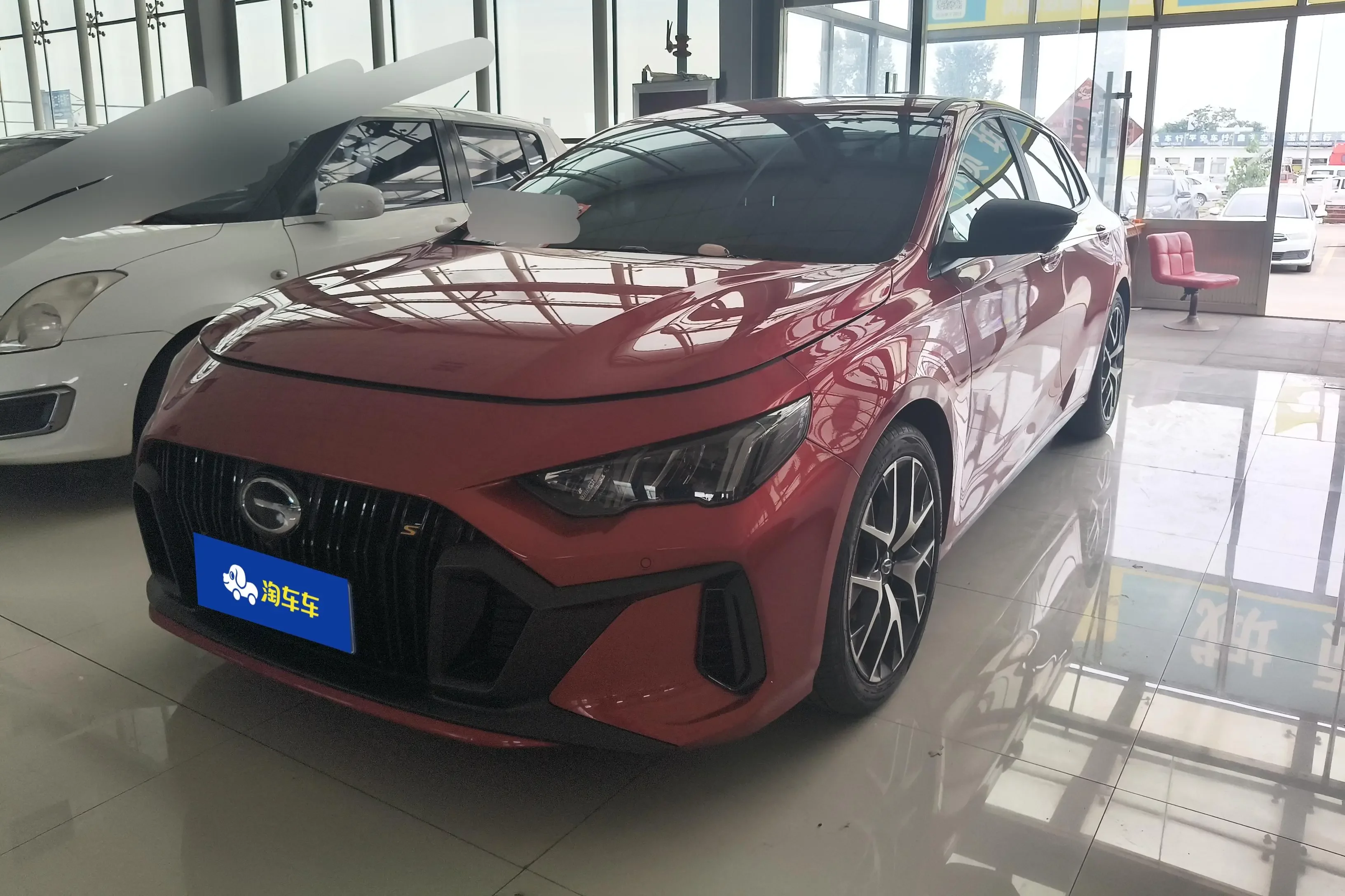 GAC Trumpchi Empow  из Китая