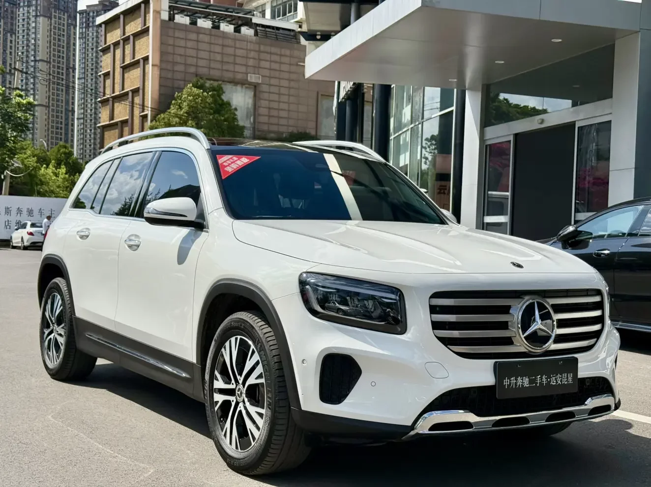 Mercedes-Benz GLB