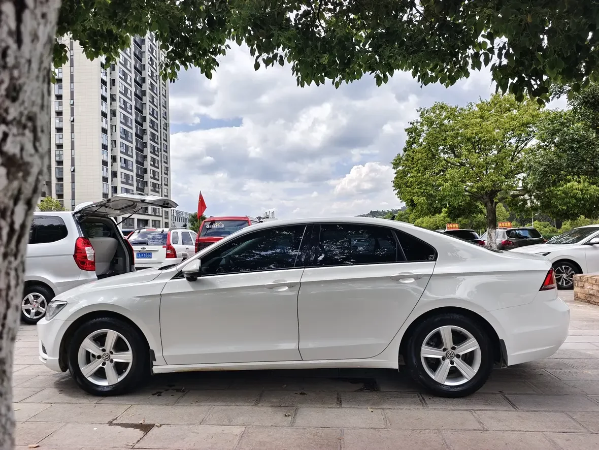 Volkswagen Lamando