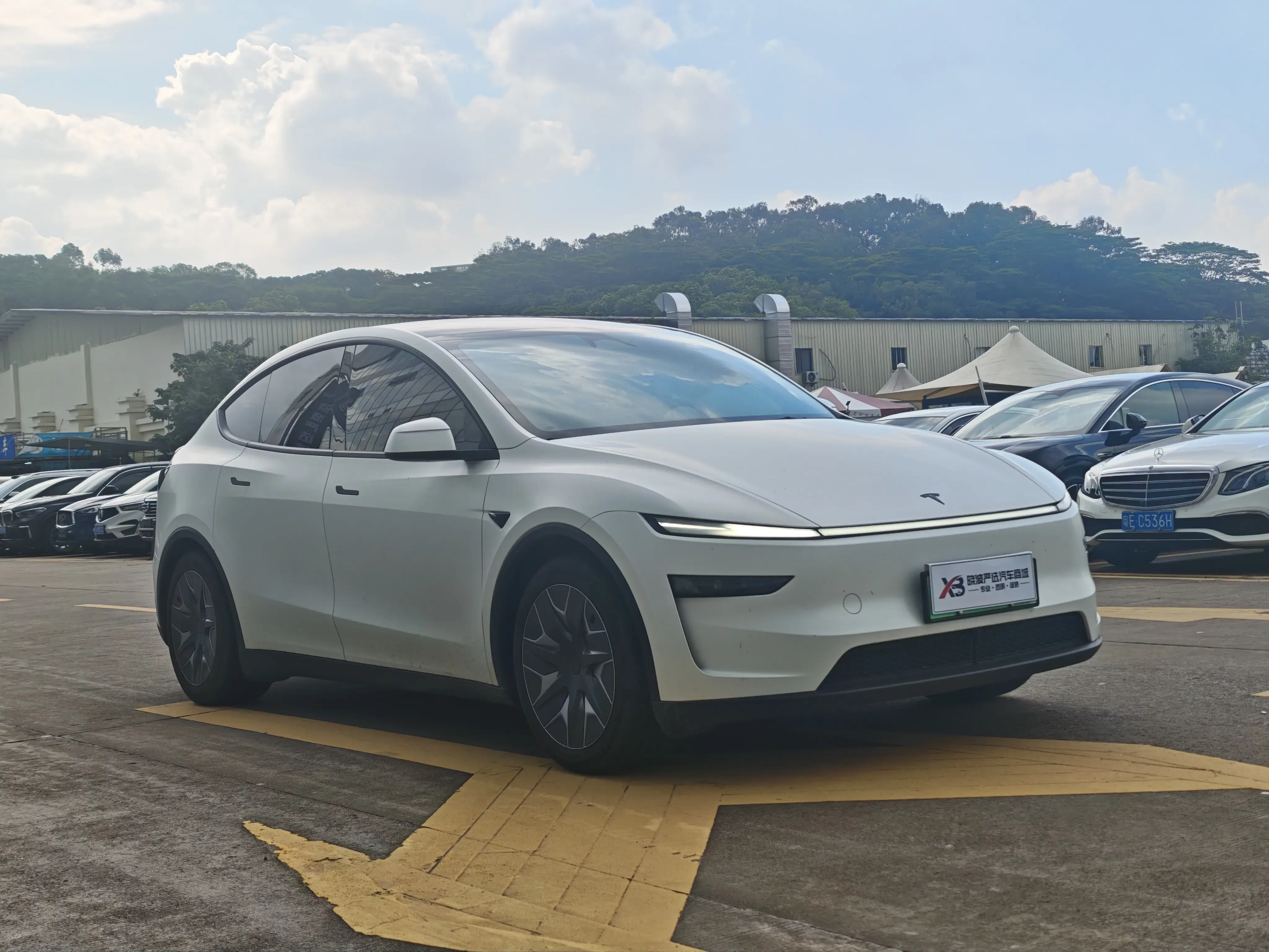 Tesla Model YL
