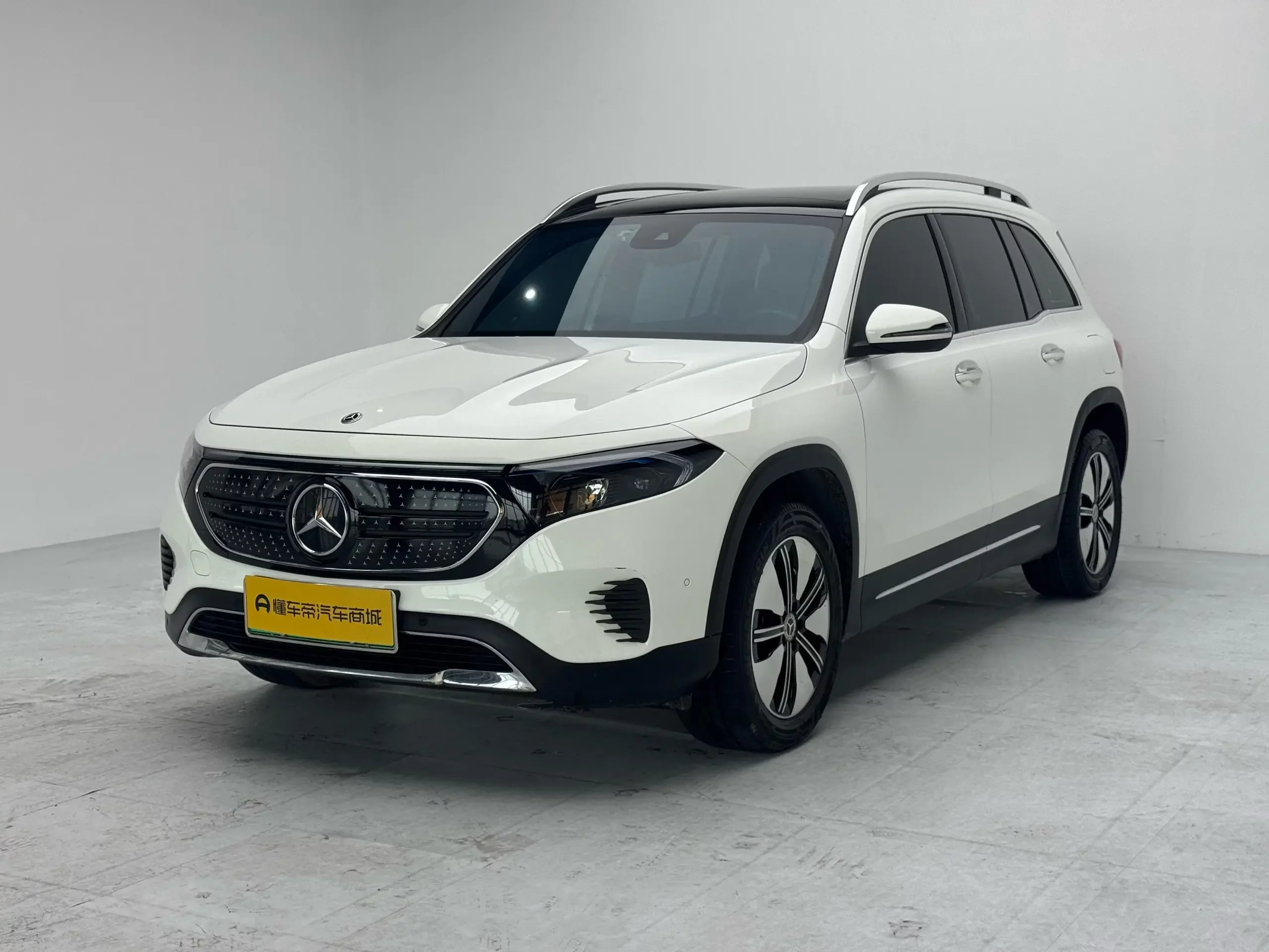 Mercedes-Benz EQB
