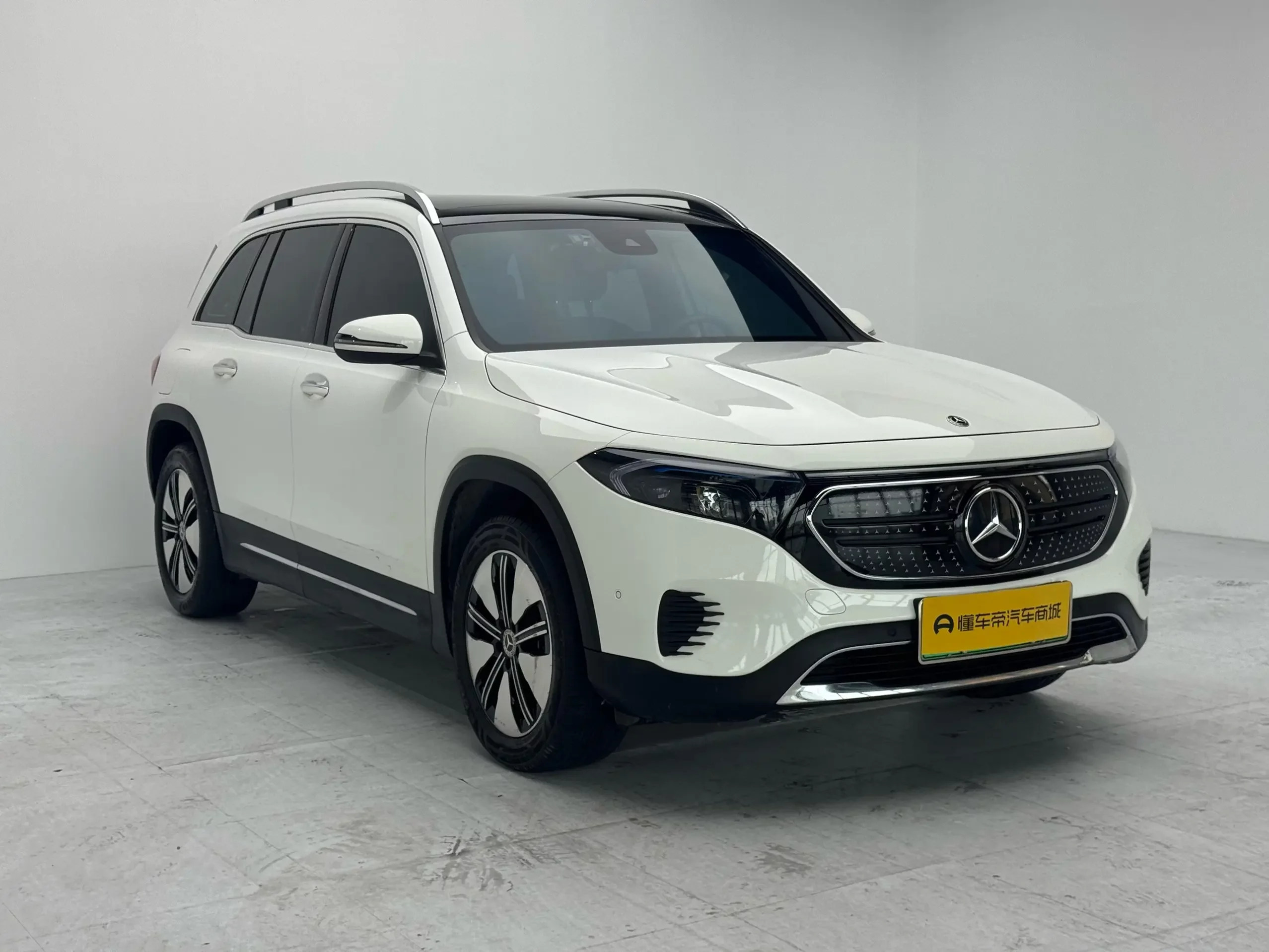 Mercedes-Benz EQB