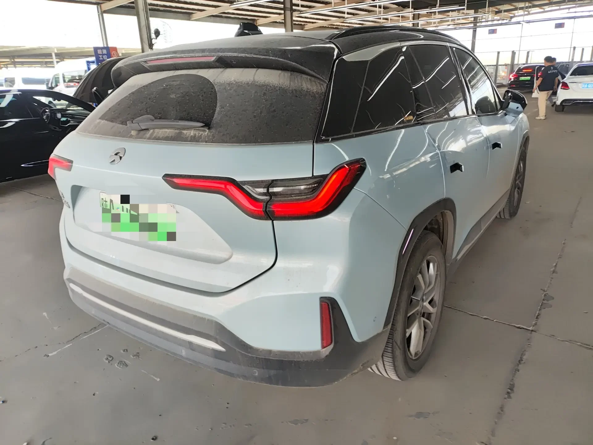 NIO ES6