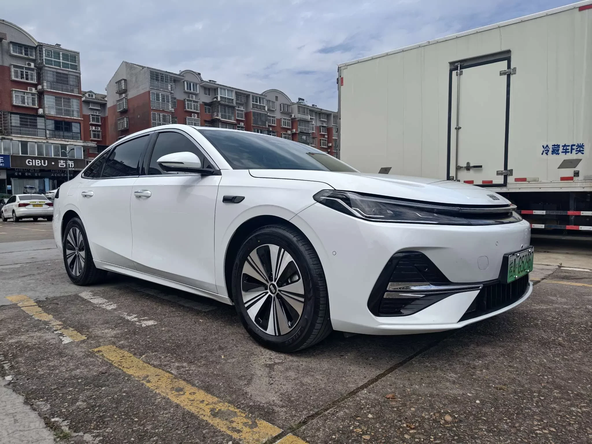 Geely Galaxy A7 EM