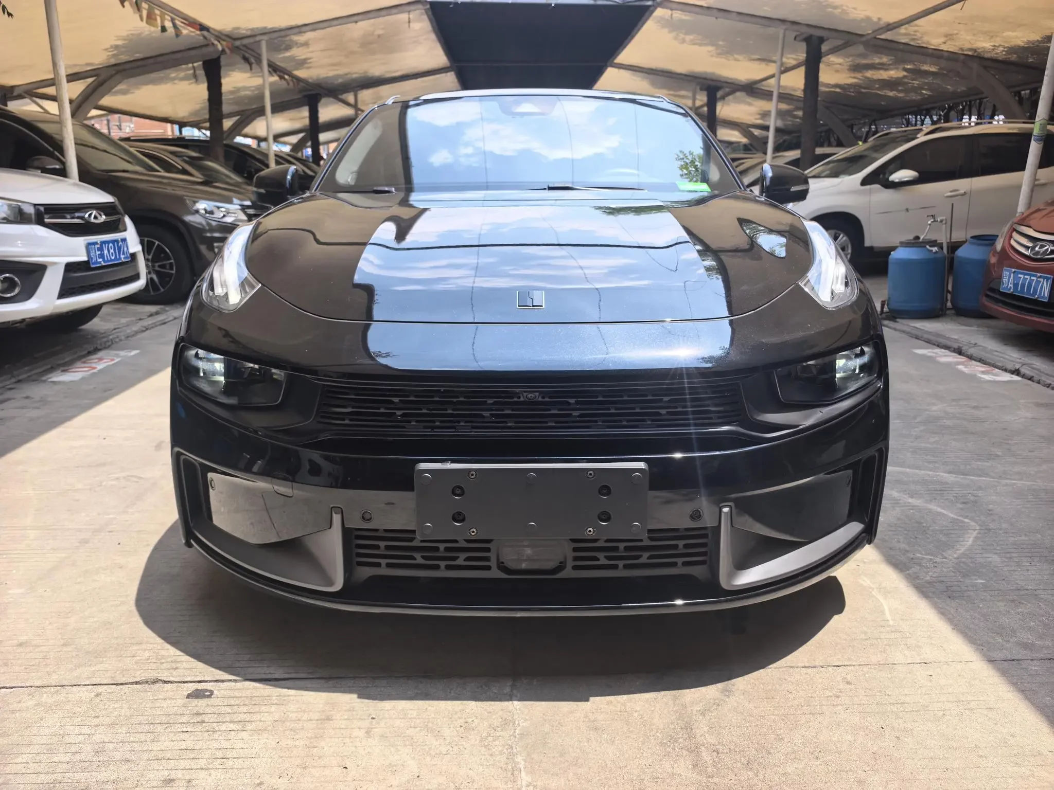 Lynk & Co 03