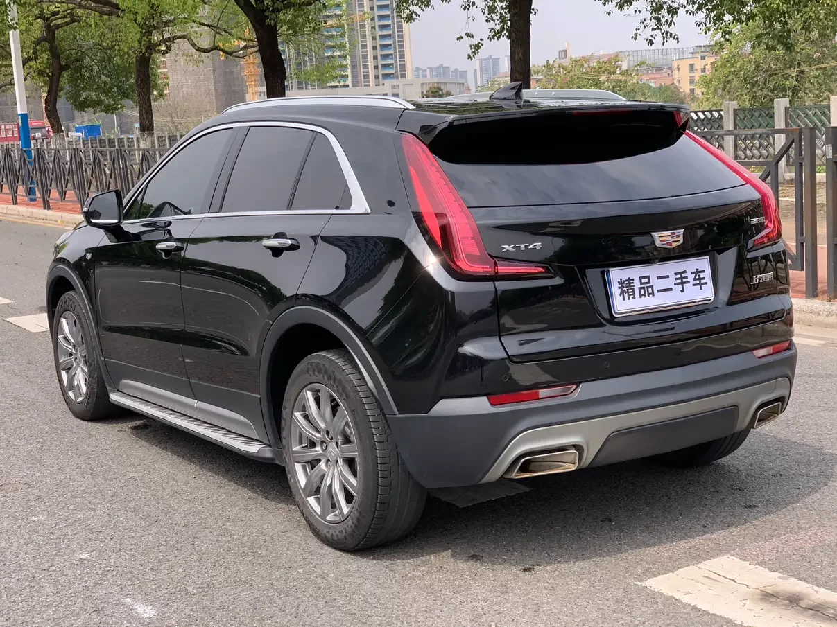 Cadillac XT4
