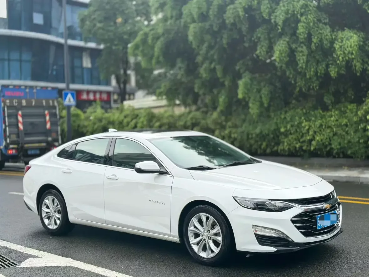 Chevrolet Malibu XL