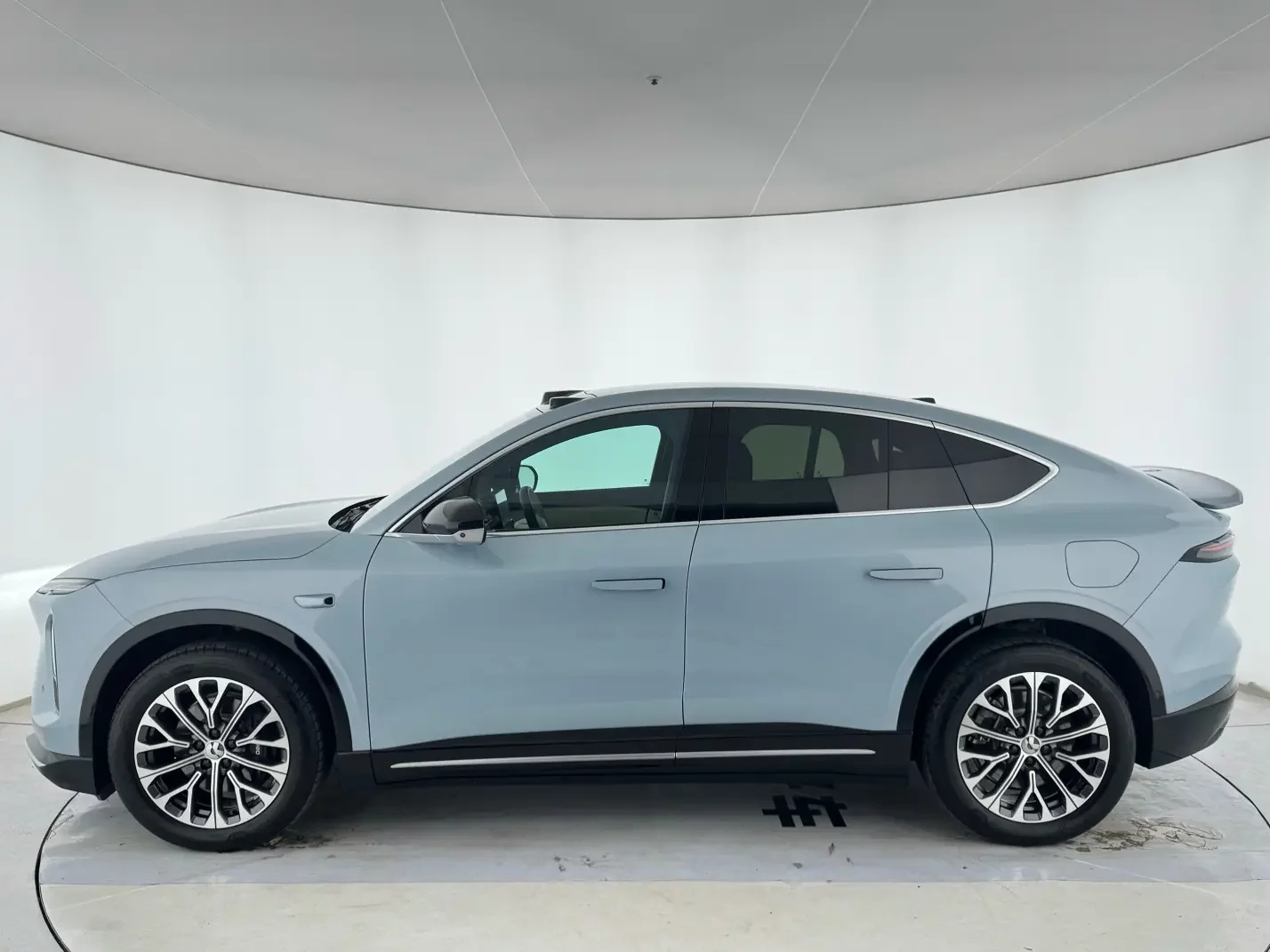 NIO EC6