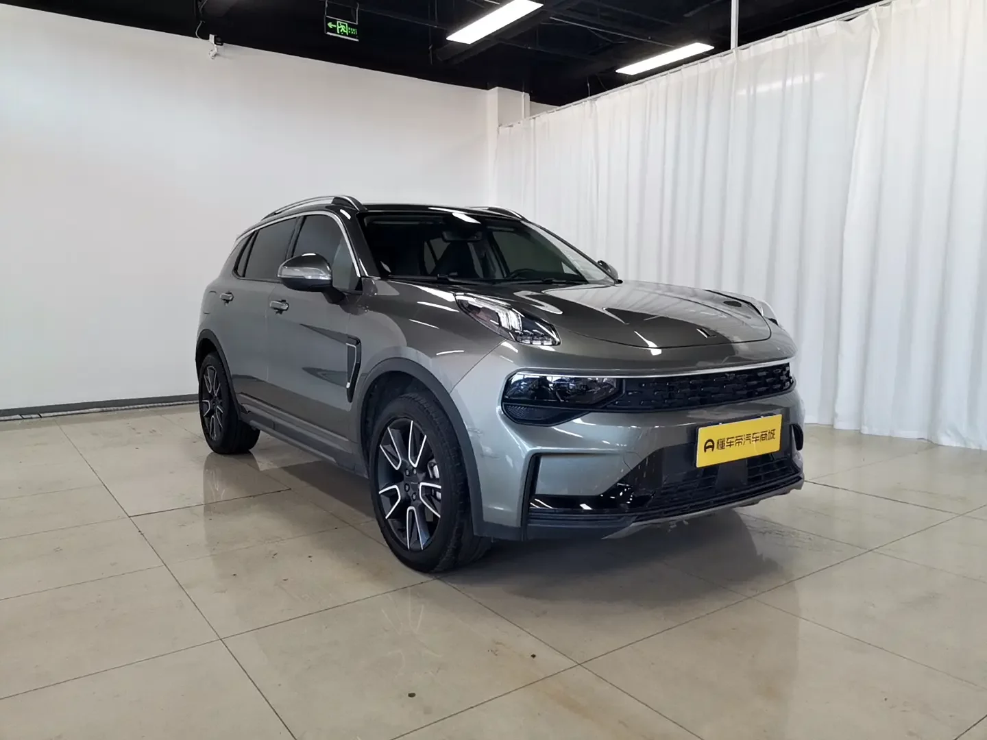 Lynk & Co 01