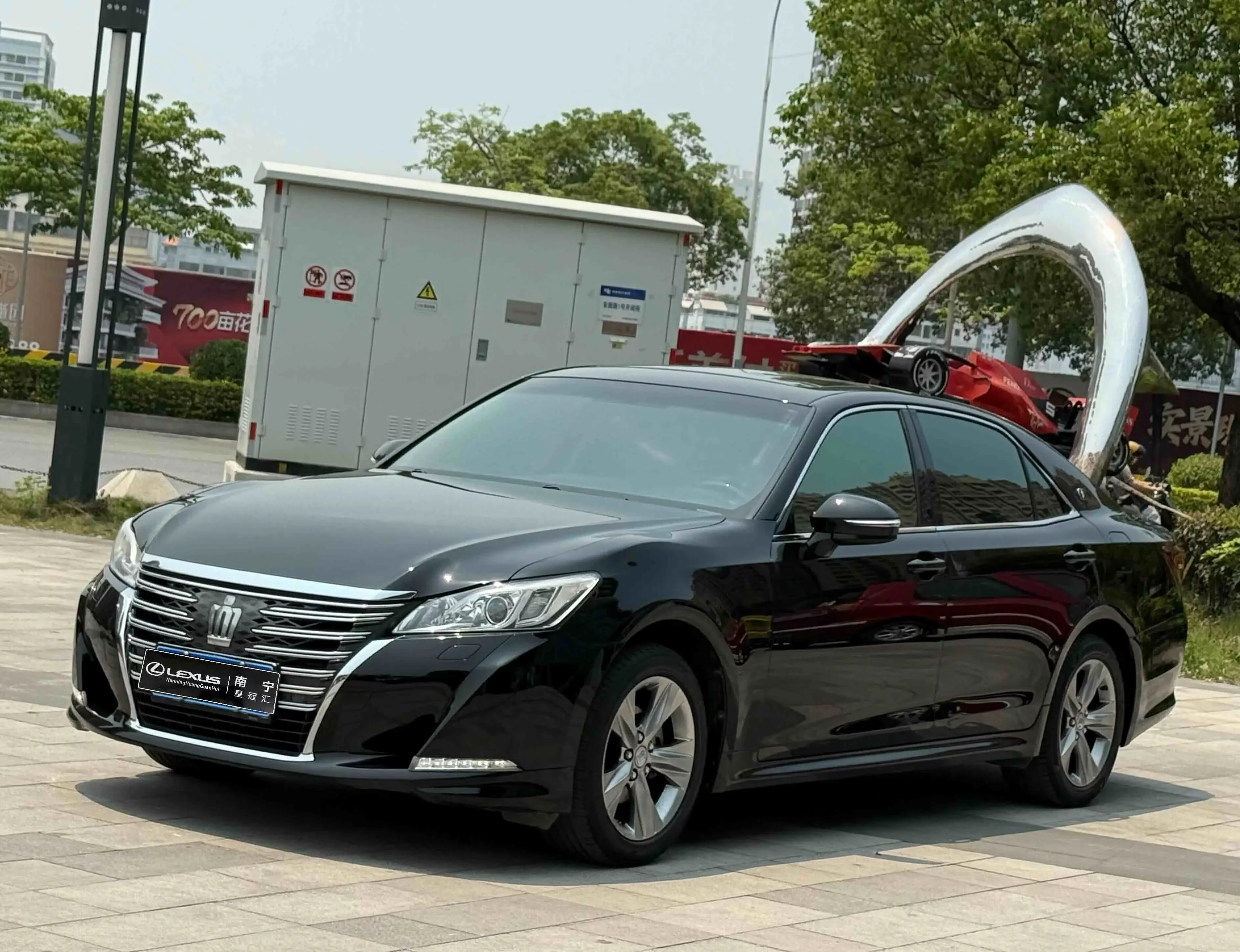 Toyota crown