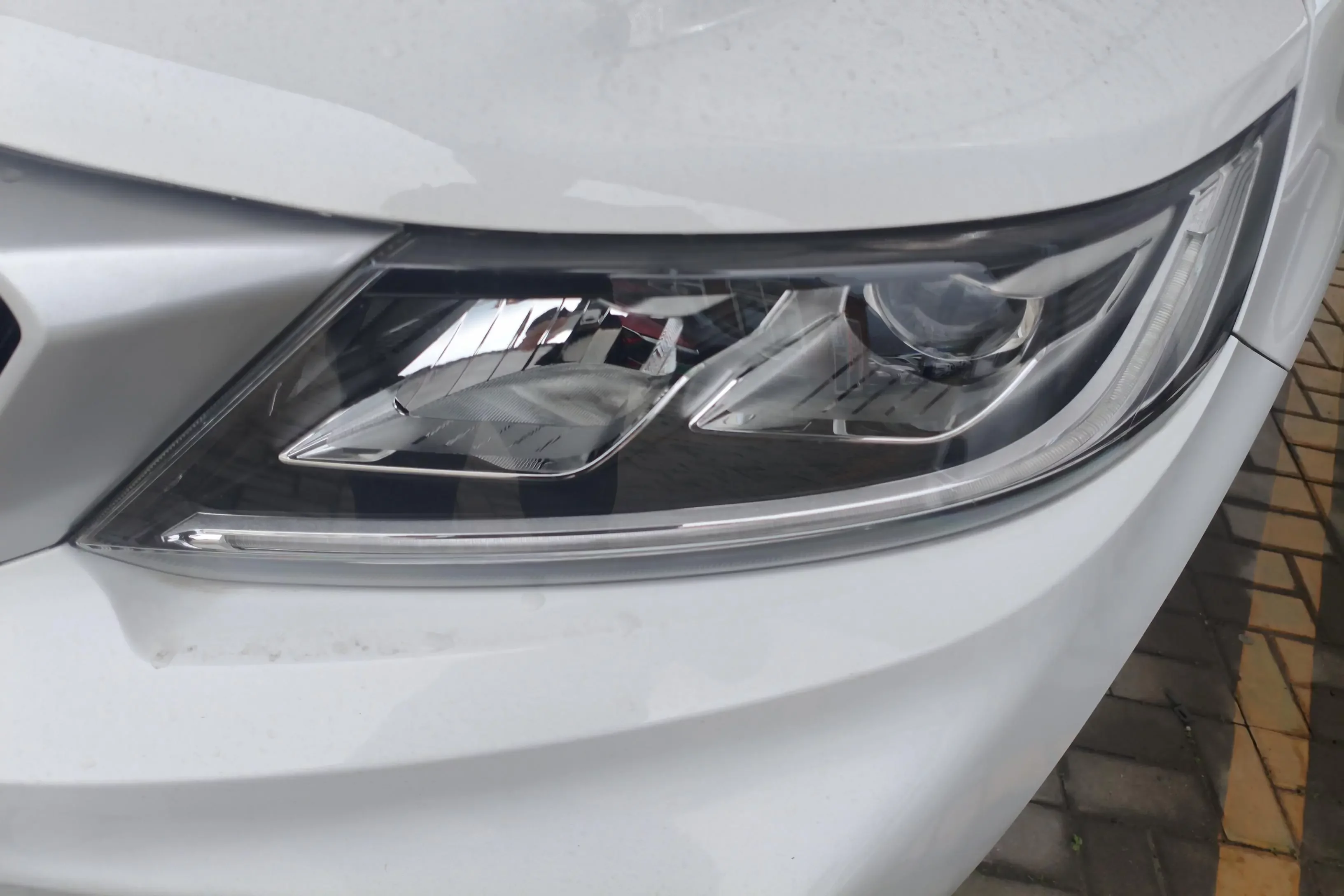 Geely Vision X6