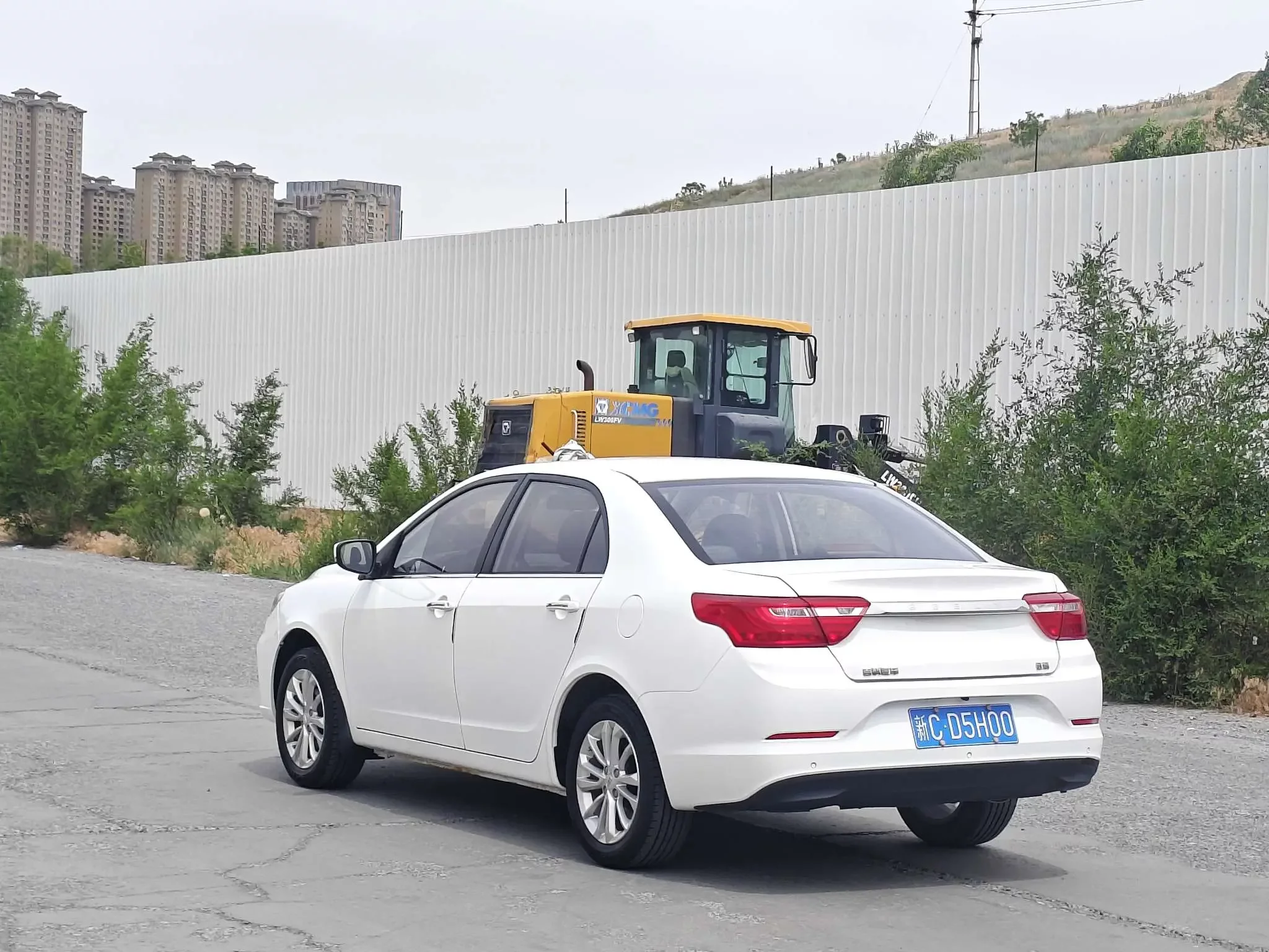 Geely Vision