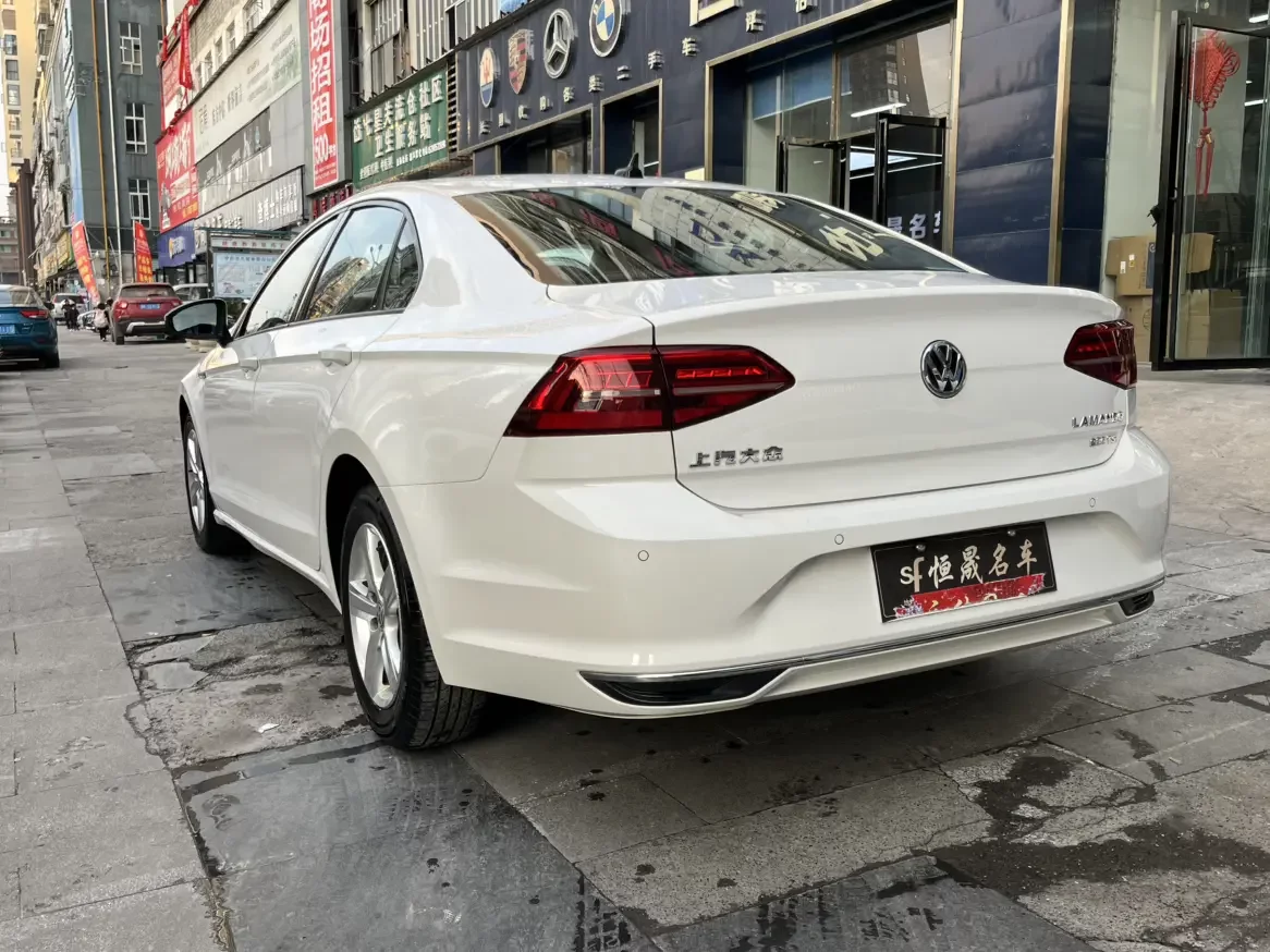 Volkswagen Lamando