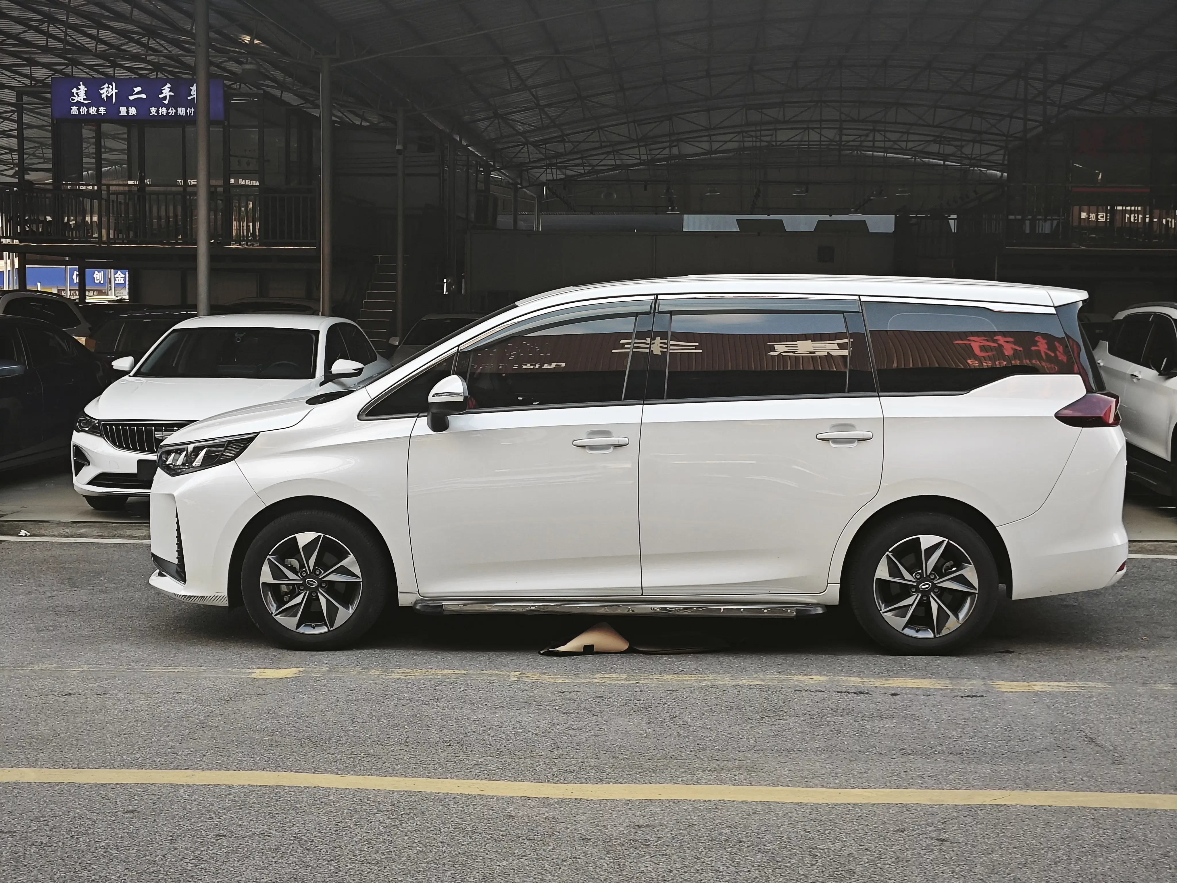 GAC Trumpchi M6